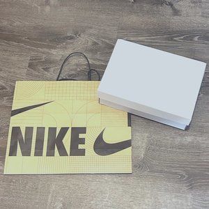 Nike gift bag & shoe box